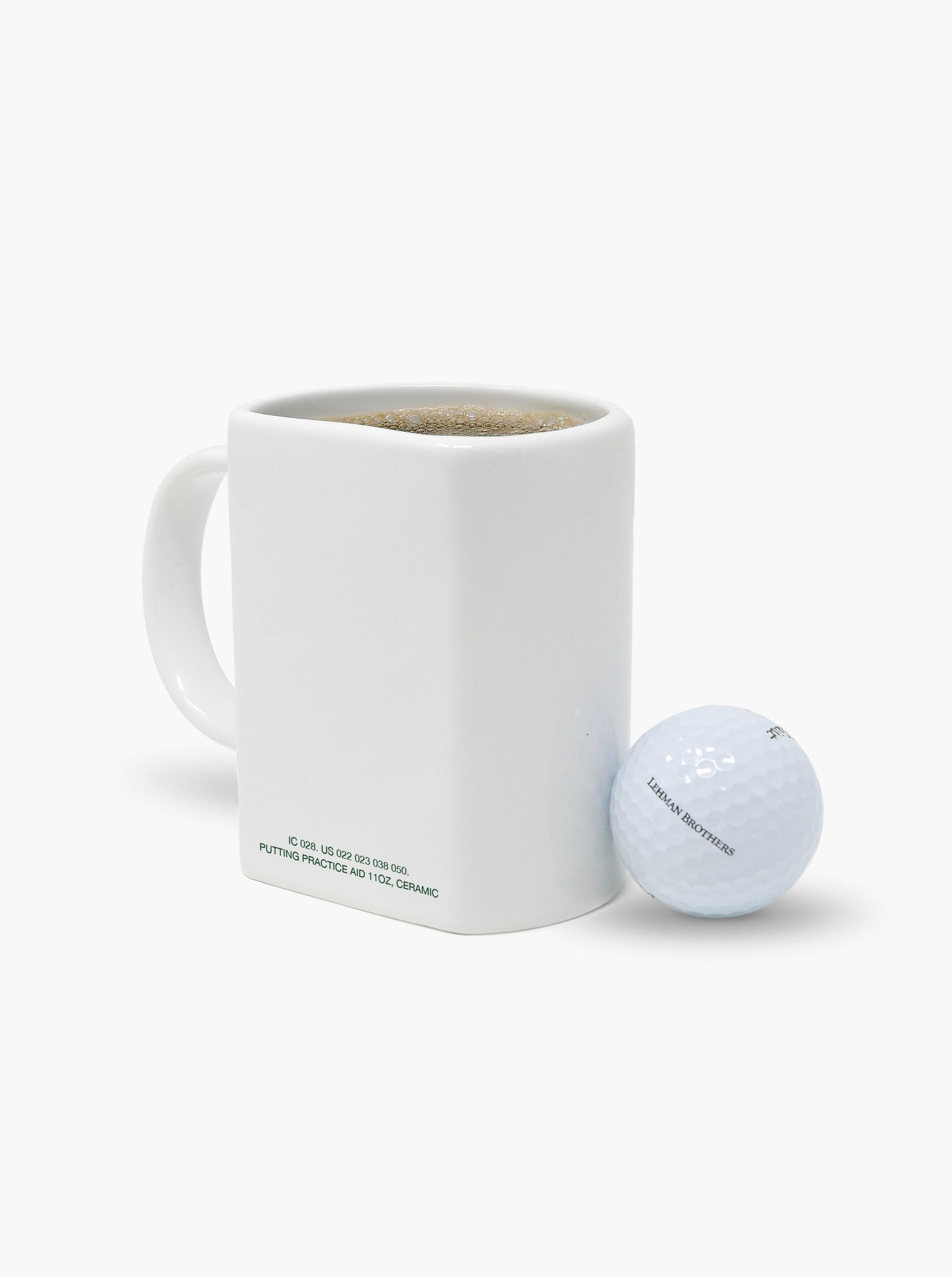 Flat sided drinking and putting aid coffee mug for golfers - Golfitecture